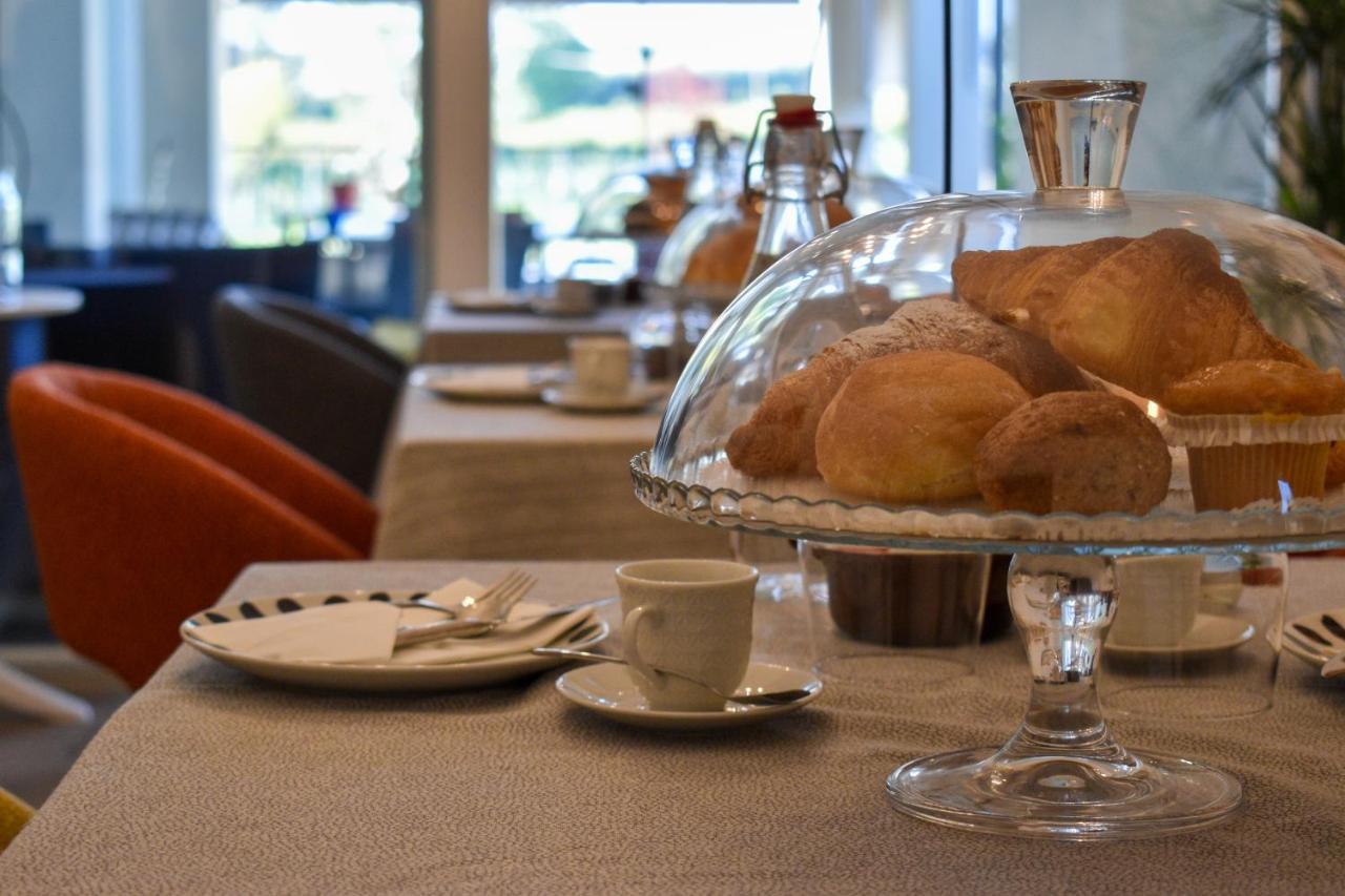 Bed And Breakfast Le Giale Castelnuovo del Garda Ngoại thất bức ảnh