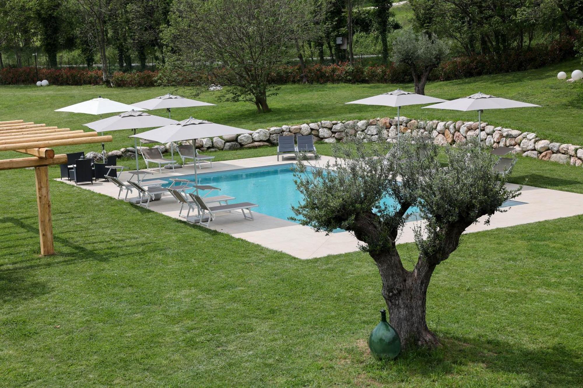 Bed And Breakfast Le Giale Castelnuovo del Garda Ngoại thất bức ảnh