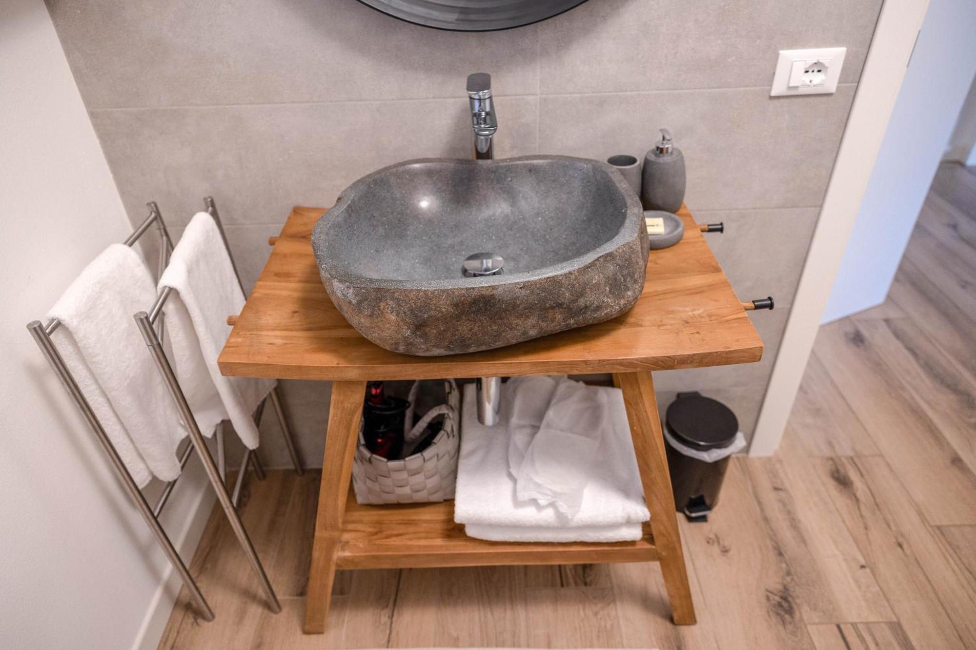 Bed And Breakfast Le Giale Castelnuovo del Garda Ngoại thất bức ảnh